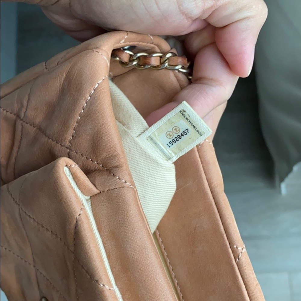 Chanel - Picture 8 of 8